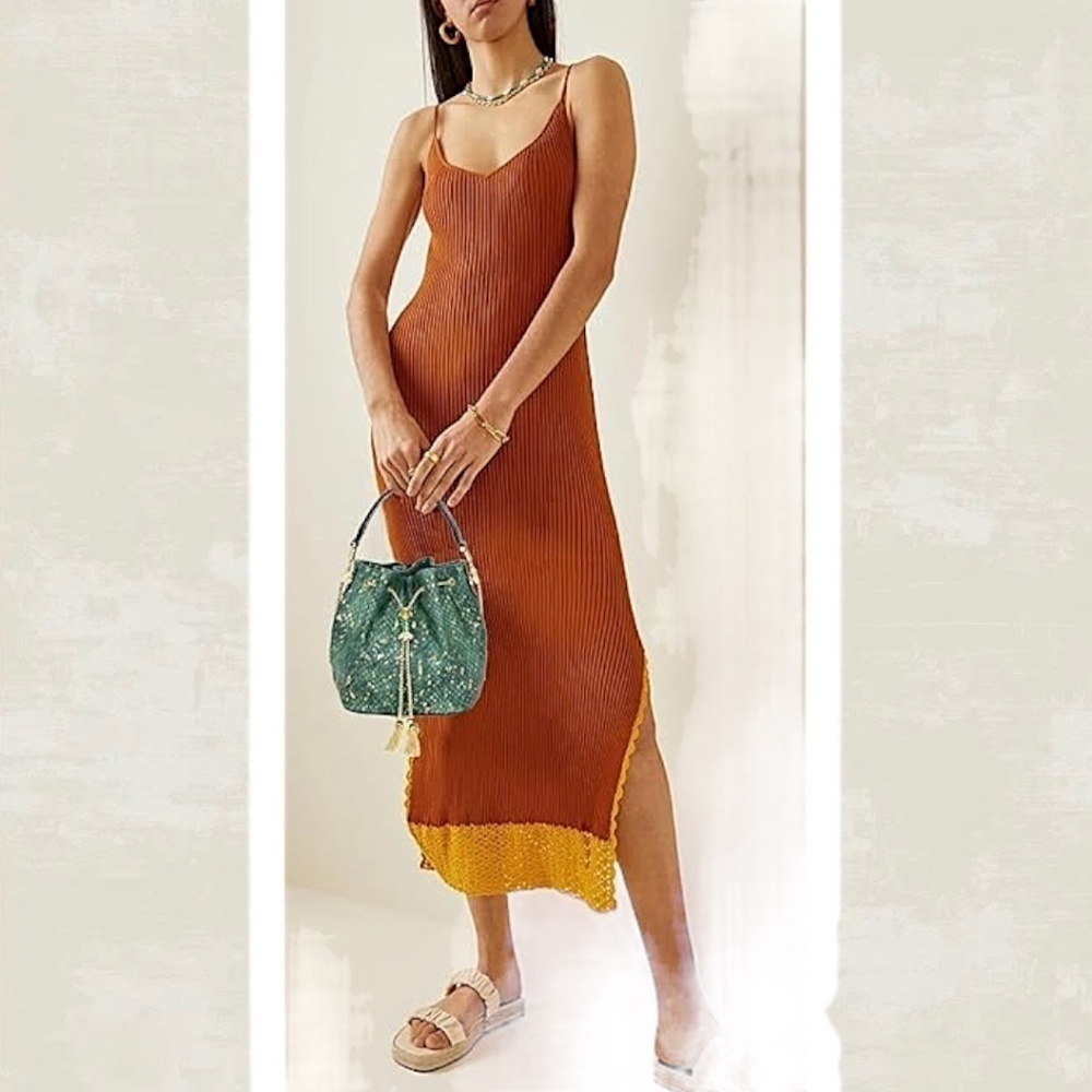 Vegan Leather Green/Gold Snake Print Bucket Bag w/Goldfish Drawstring/Top Handle - Picture 3 of 16